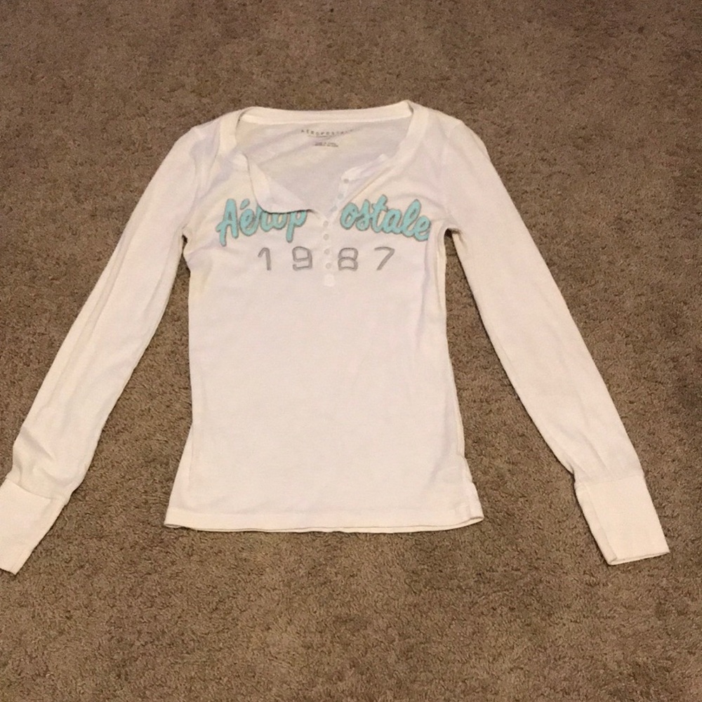 Aeropostale long sleeve with buttons.